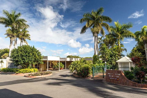 Country Comfort Bundaberg International - Perths Hotel 2
