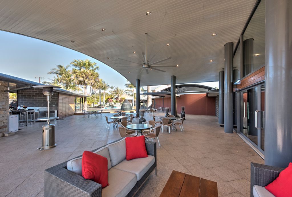 Ashbourne SA Perths Hotel