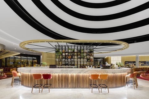 Vibe Hotel Canberra - Perths Hotel 1