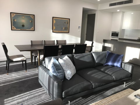 Knightsbridge Canberra - Perths Hotel 32
