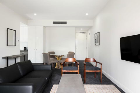 Knightsbridge Canberra - Perths Hotel 25