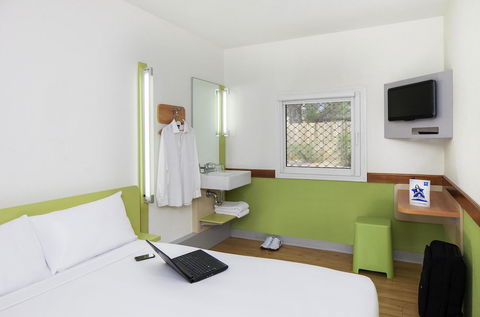 Ibis Budget Canberra - Perths Hotel 14