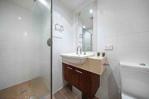 Spacious 1BR Stylish New Acton Apartment +Parking - Perths Hotel 17