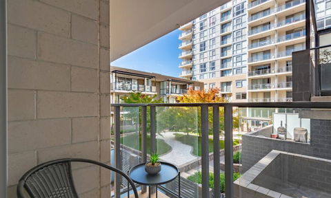 Spacious 1BR Stylish New Acton Apartment +Parking - Perths Hotel 6