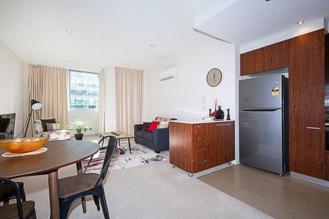 Spacious 1BR Stylish New Acton Apartment +Parking - Perths Hotel 5