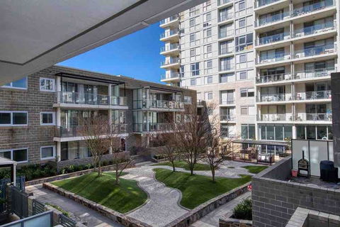 Spacious 1BR Stylish New Acton Apartment +Parking - Perths Hotel 14