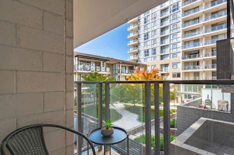 Spacious 1BR Stylish New Acton Apartment +Parking - Perths Hotel 23