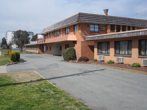 Canberra Lyneham Motor Inn - Perths Hotel 0