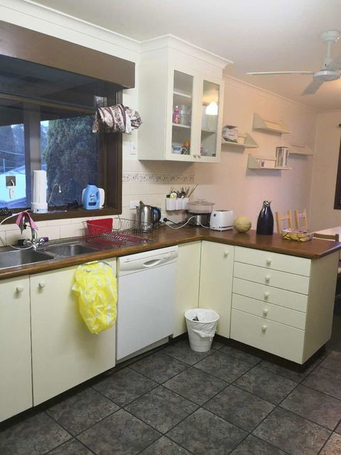 Space And Quiet Safe Room Canberra - Perths Hotel 8