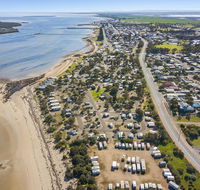 Port Broughton Tourist Park - Perths Hotel