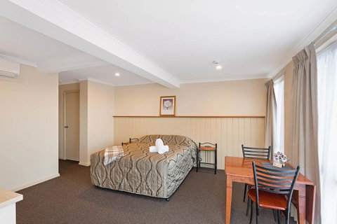 Heritage House Motel & Units - Perths Hotel 3