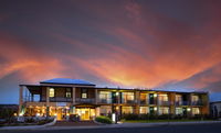 Book Penneshaw Accommodation Vacations Perths Hotel Perths Hotel