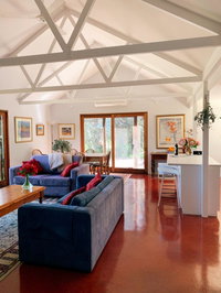 Book Blewitts Springs Accommodation Vacations Perths Hotel Perths Hotel