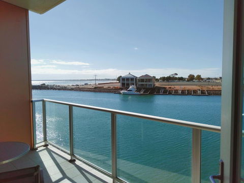 Wallaroo Marina Executive Apartments - Perths Hotel 0