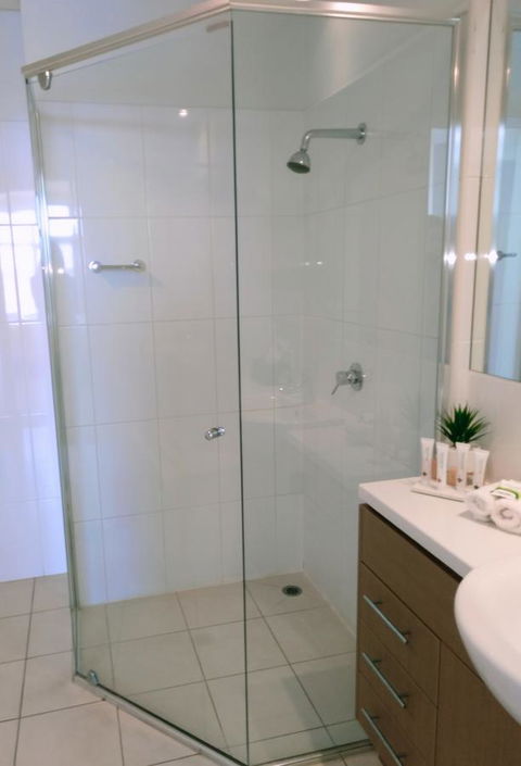 Wallaroo Marina Executive Apartments - Perths Hotel 9