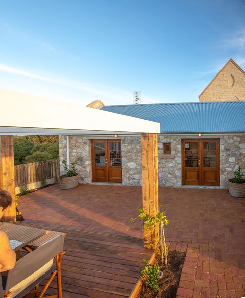 Lucy's Cottage - Perths Hotel 21