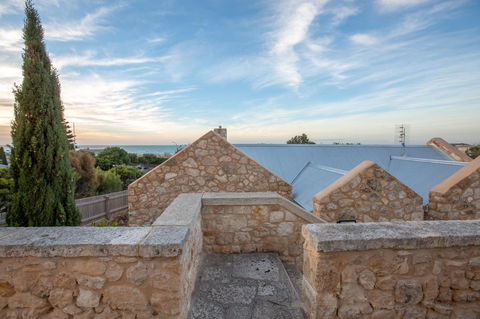 Lucy's Cottage - Perths Hotel 20
