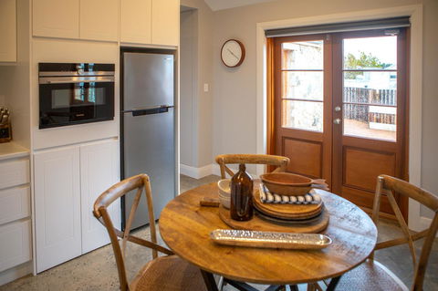 Lucy's Cottage - Perths Hotel 11