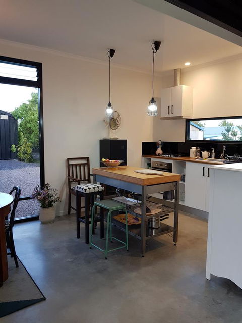 Sinclair Eco House - Perths Hotel 9