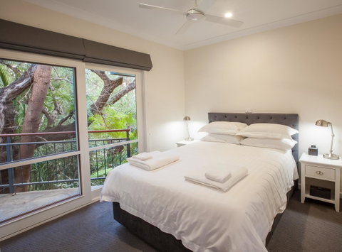 The Mill Apartments Clare Valley - Perths Hotel 1