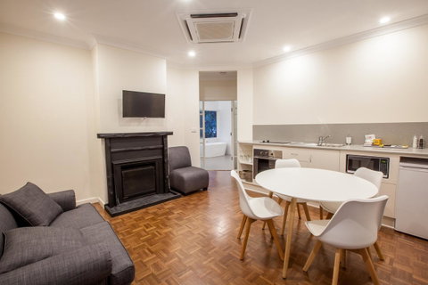 The Mill Apartments Clare Valley - Perths Hotel 5