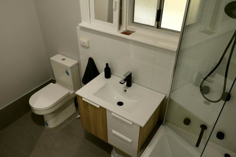 The Purple Door On Seaview - Perths Hotel 15