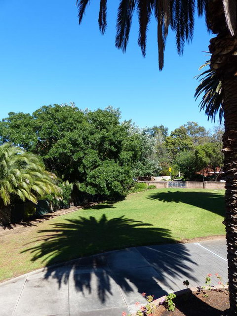 Monaco Court Apartment Adelaide - Perths Hotel 18