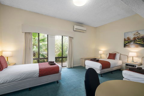 Garden City Motor Inn - Perths Hotel 23