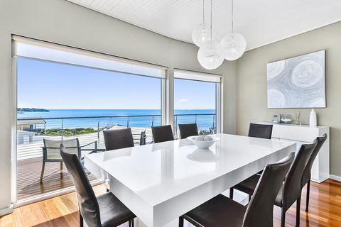 Aloha Waterfront Properties - Perths Hotel 11