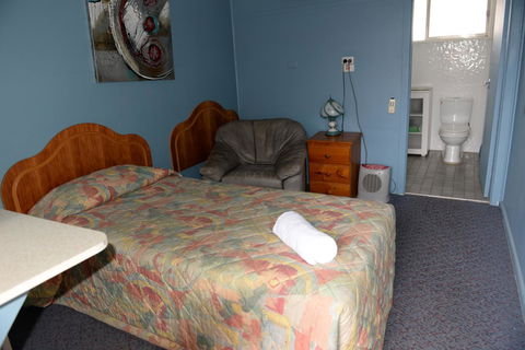 Ardeanal Motel - Perths Hotel 38