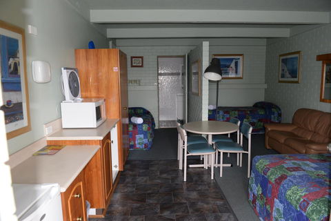 Ardeanal Motel - Perths Hotel 41
