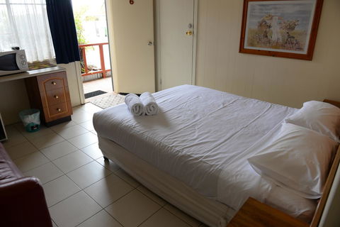 Ardeanal Motel - Perths Hotel 17