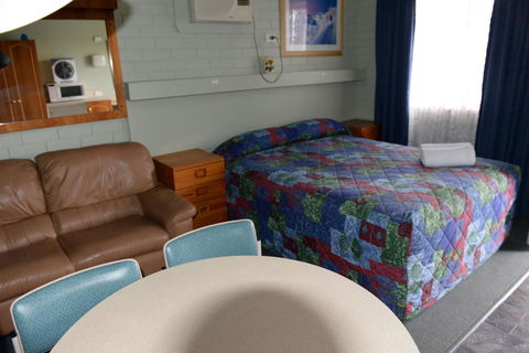 Ardeanal Motel - Perths Hotel 43