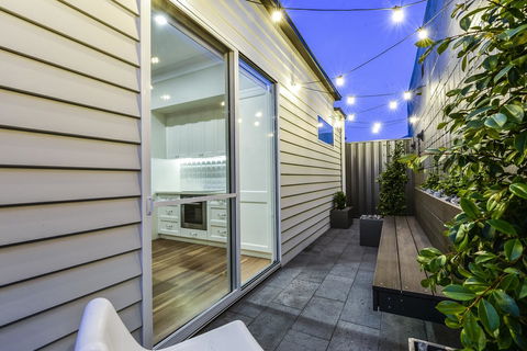 Aloha Central Luxury Apartments - Perths Hotel 13