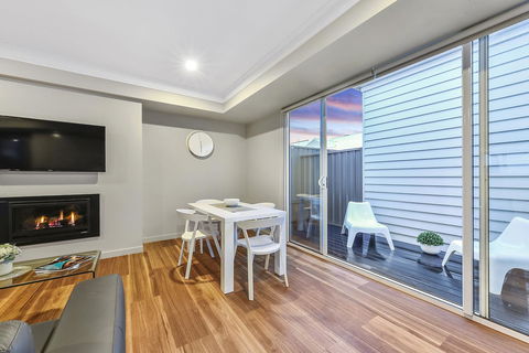 Aloha Central Luxury Apartments - Perths Hotel 24