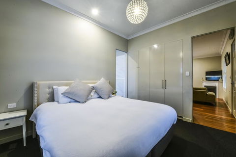 Aloha Central Luxury Apartments - Perths Hotel 14