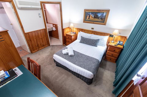 Astor Inn - Perths Hotel 2