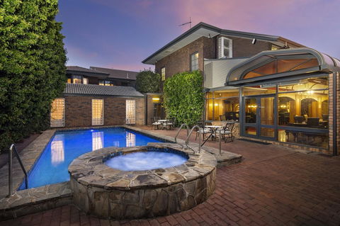 Adelaide Inn - Perths Hotel 40