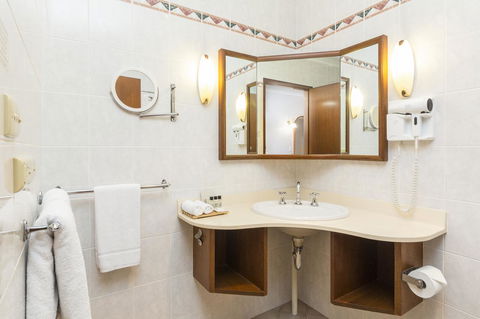 Adelaide Inn - Perths Hotel 11