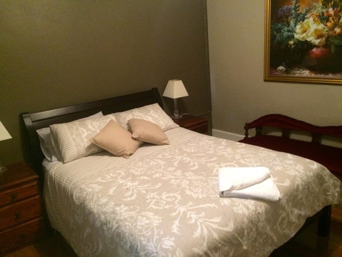 Penzance Cottage Glenelg - Perths Hotel 2