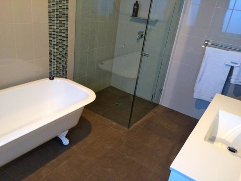 Penzance Cottage Glenelg - Perths Hotel 7