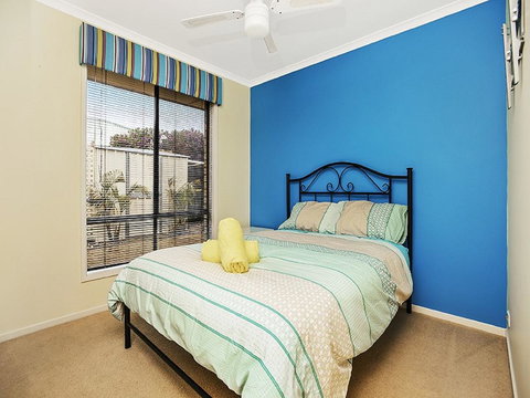 Lakeside - Encounter Bay - Perths Hotel 10