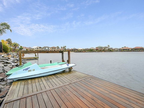 Lakeside - Encounter Bay - Perths Hotel 0