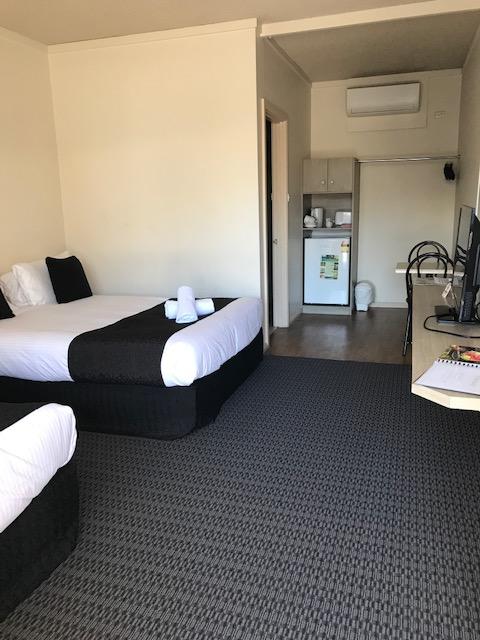 Bay Motel Hotel - Perths Hotel 3