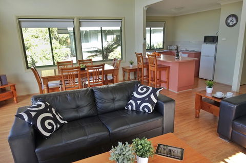 SkyView Villa - Perths Hotel 7