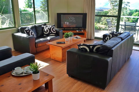 SkyView Villa - Perths Hotel 4
