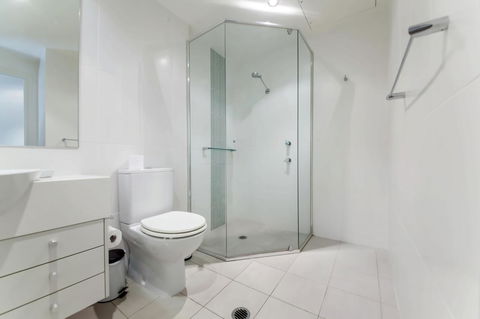 Pacific Blue 278-265 Sandy Pt Rd- Dual Key Access, Wifi, Linen And Air Conditioning - Perths Hotel 14