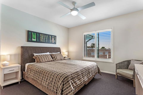 Pacific Blue 278-265 Sandy Pt Rd- Dual Key Access, Wifi, Linen And Air Conditioning - Perths Hotel 10