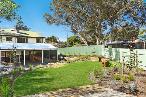 Port Of Call - Port Willunga - C21 SouthCoast Holidays - Perths Hotel 23
