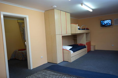 Motel Mount Gambier - Perths Hotel 15